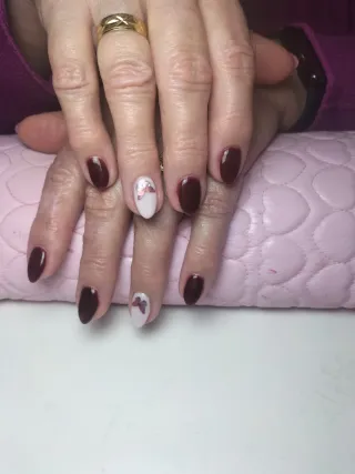 MANICURA/PEDICURA PERMANENTE,UÑAS GEL,EXTRAFUERTE