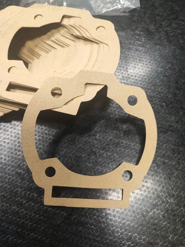 50 Juntas cilindro Derbi Piaggio