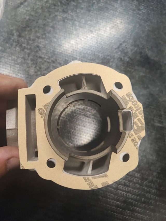 50 Juntas cilindro Derbi Piaggio