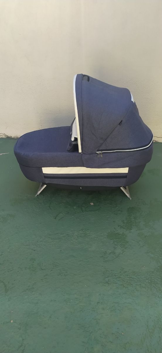 Carro bebe 3 piezas y base isofix...