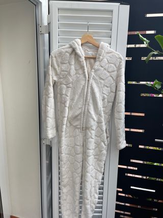 pijama polar con capucha de oveja entero talla XS