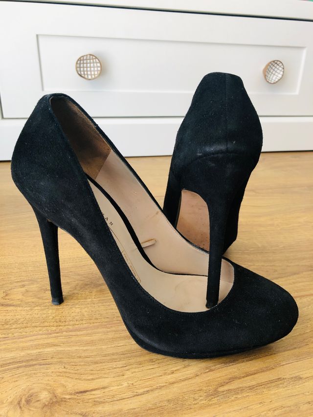 Zapato tacón Zara de segunda mano por EUR en Madrid en WALLAPOP