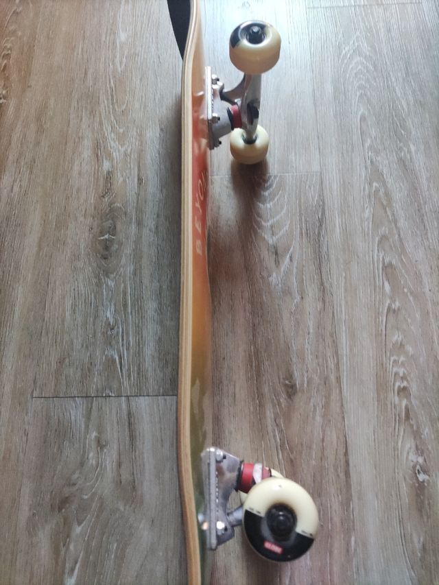 Skateboard
