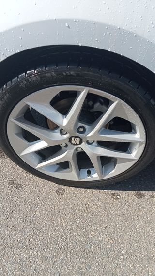 llanta 18 Seat León fr