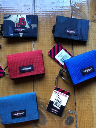 Monederos Eastpak