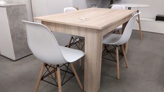 HERMOSO CONJUNTO PARA COCINA MESA COLOR CAMBRIA 