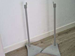 Soportes de altavoces FONESTAR
