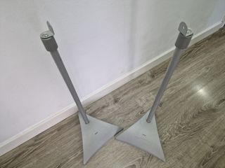 Soportes de altavoces FONESTAR