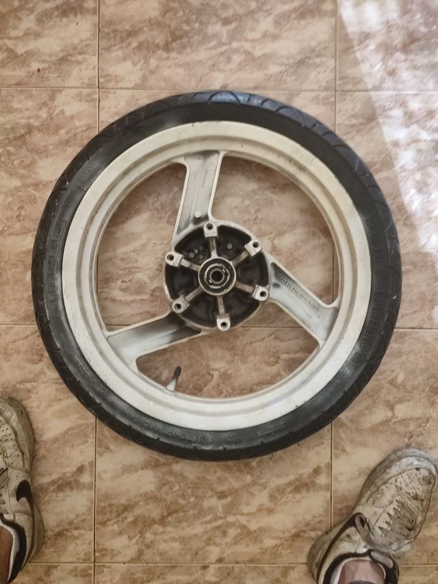 Llanta Delantera Roadwin