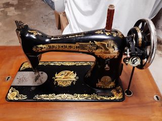 Máquina de coser antigua Singer