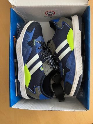 Bambas con ruedas para niño