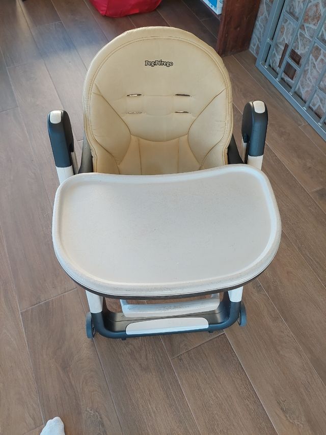 Trona Pep Pérego ...