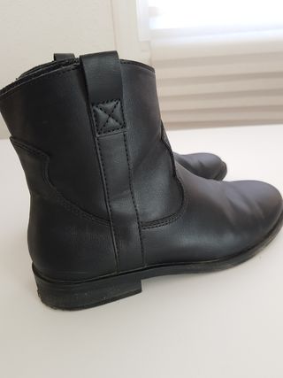 botín niña talla 35 Zara 