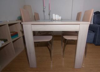 Mesa extensible comedor + 4 Sillas