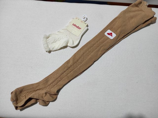 LEOTARDO Y CALCETINES NUEVOS TALLA 4