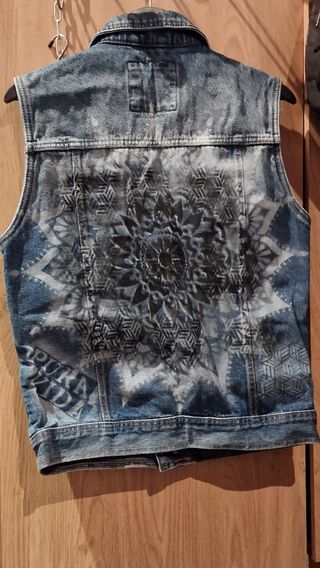 Chaleco pintado a mano