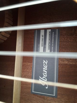 GUITARRA ELECTROACUSTICA