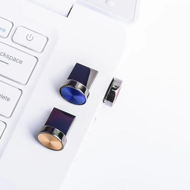 Pendrive Mini botón 64Gb