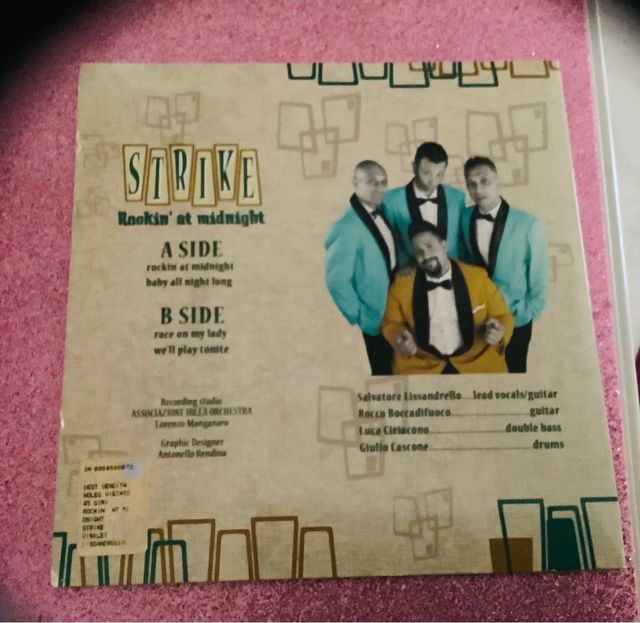 vinile Strike