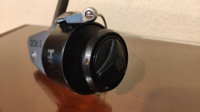 Antiguo carrete Mitchell 206 S 