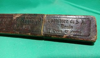 Antico rasoio anni '30 con contenitore