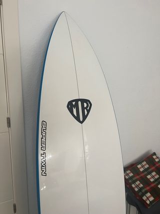 tabla surf Mark Richards super twin 6.4