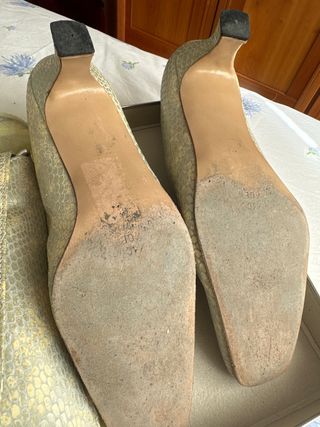 Bolso y zapatos de Salvador Bachiller