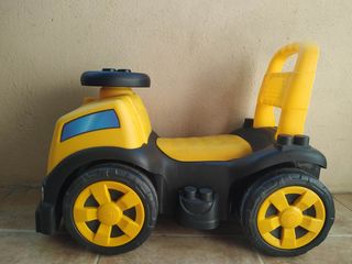 Camión Molto con piezas encajables