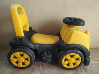 Camión Molto con piezas encajables