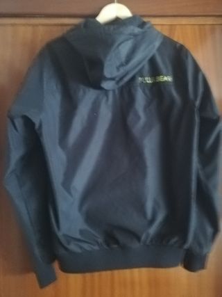 CORTAVIENTOS PULL and BEAR