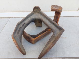 Antigua pareja de yunques o bigornias de zapatero