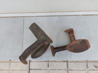Antigua pareja de yunques o bigornias de zapatero