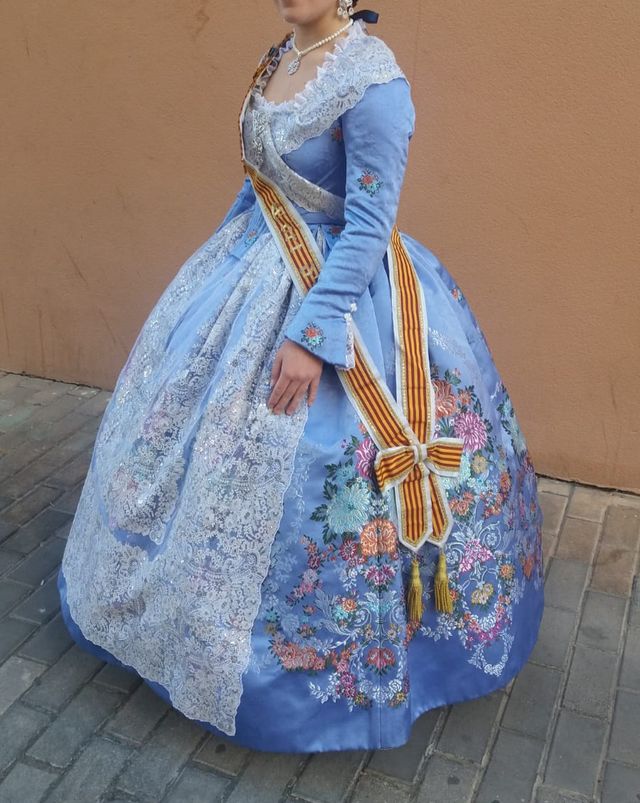 Traje de fallera