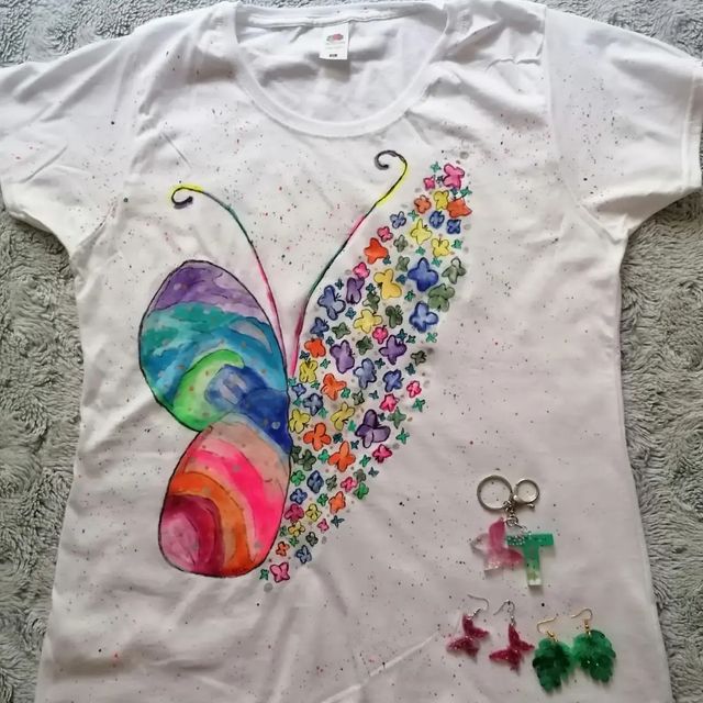 Camisetas pintadas a mano 