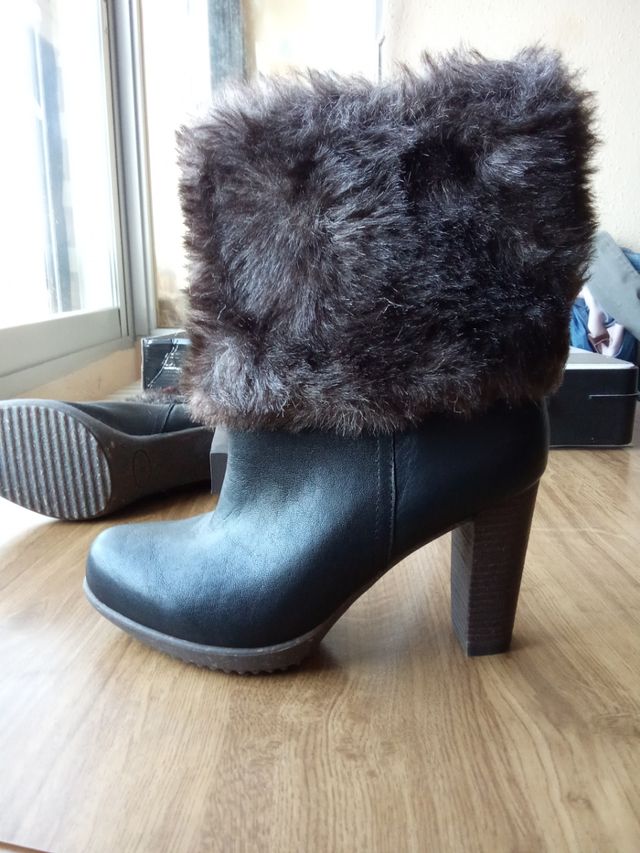 Botines botas tacon Scholl 36 nuevas