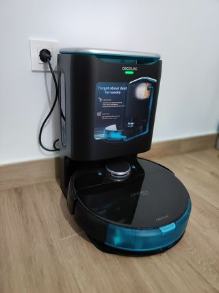  Conga 8090 Ultra + Base de autovaciado Conga Home