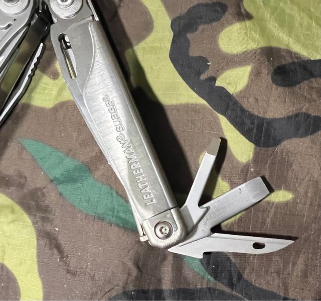 Multiusos Leatherman Surge
