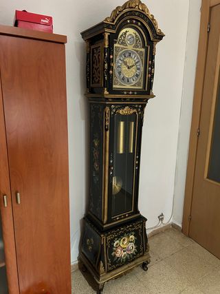 RELOJ ANTIGUO + MESA