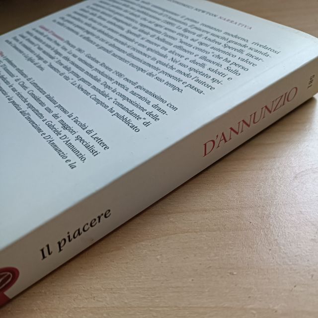 Libro Il piacere di Gabriele D'Annunzio