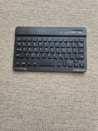Ipad mini 4 + teclado inalambrico.