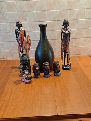 Vaso e oggetti africani
