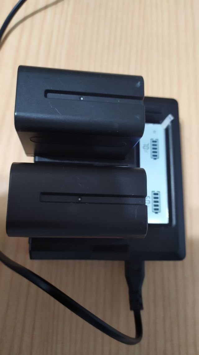 BATERÍAS CARGADORES