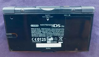 Nintendo DS Lite como nueva + juegos + stylus