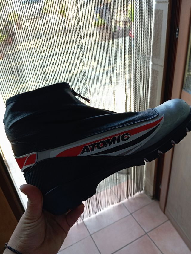 Esquís, botas y palos