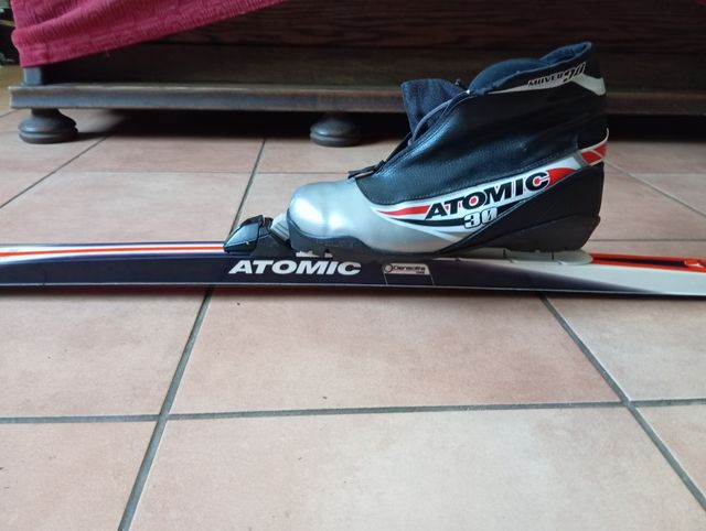 Esquís, botas y palos