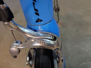 Bicicleta Fuji de carbono grupo Ultegra