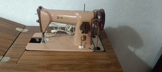 MAQUINA DE COSER SINGER