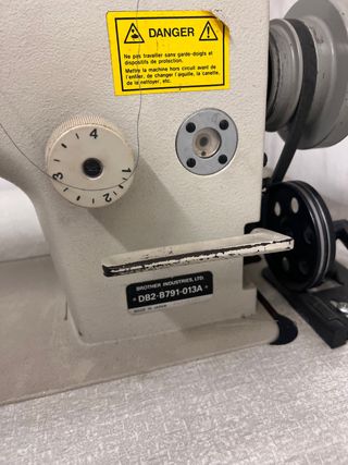 Maquina de Coser Brother en estado bueno