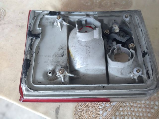 Piloto trasero Audi 80