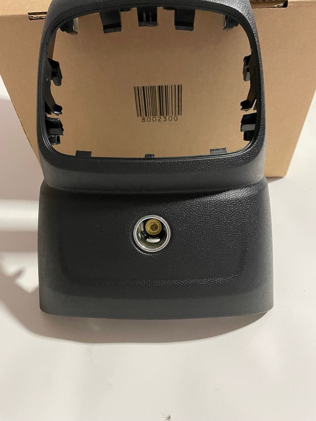 Consola trasera Mini F60 con salida de 12v